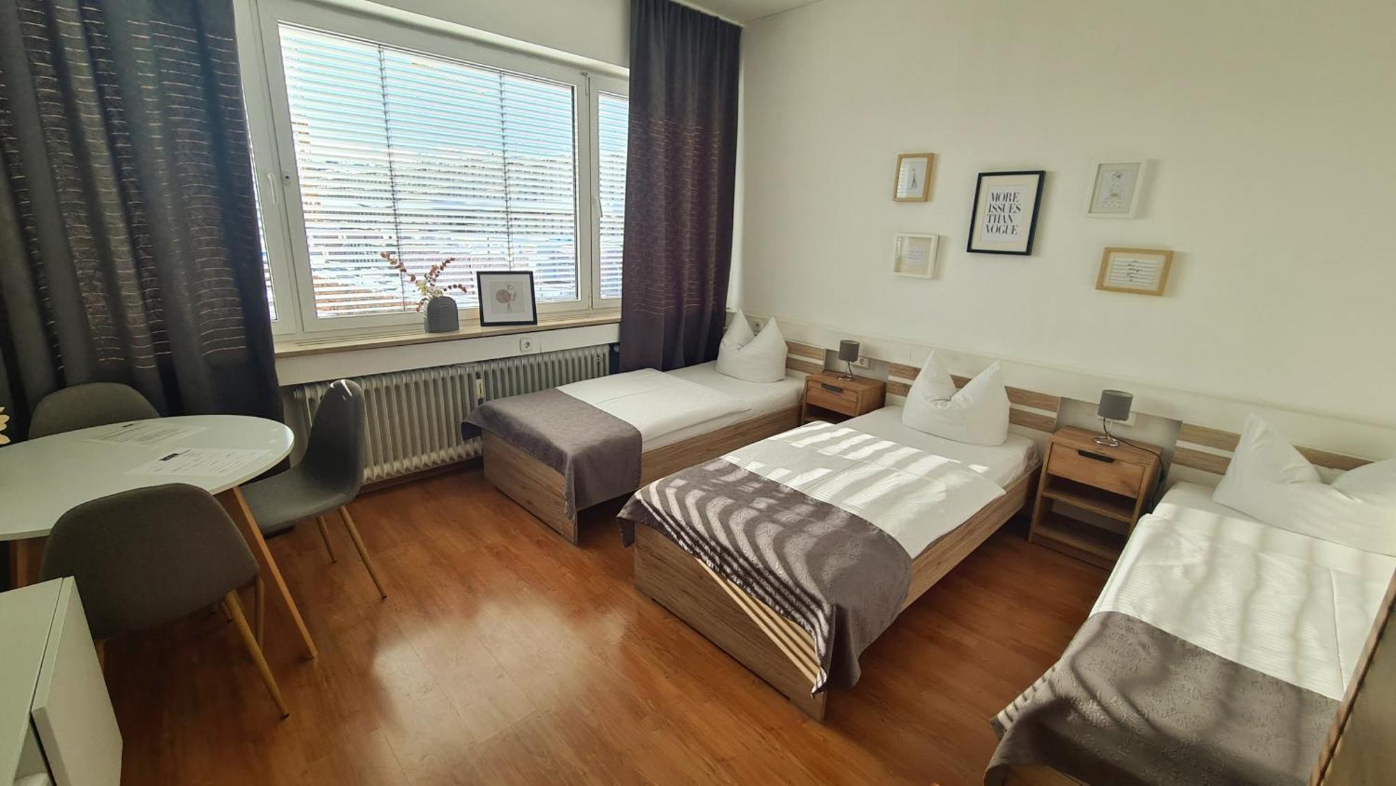 Horn Gaestehaus Лайнфельден-Эхтердинген Экстерьер фото